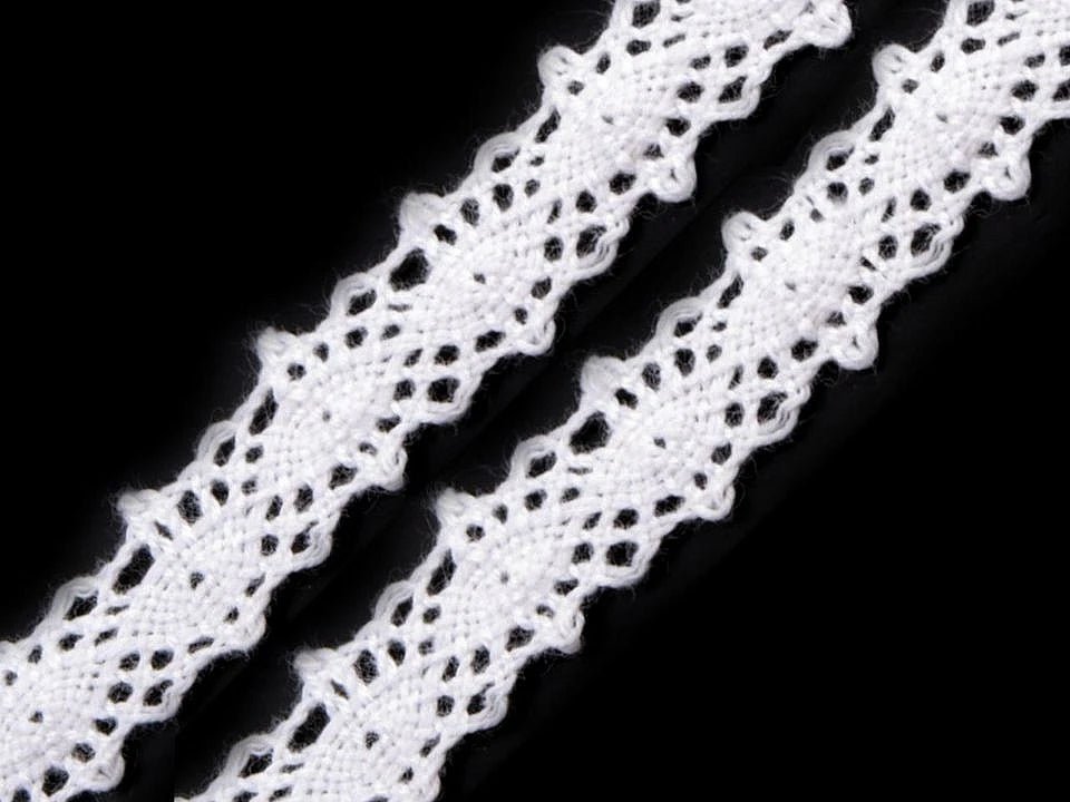 Image de dentelle 100 % coton, 1,2 cm, blanche – disponible chez Šarlotes audumi