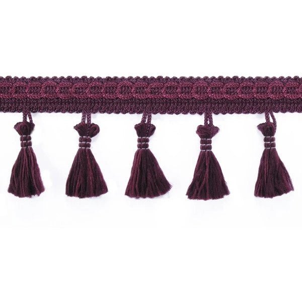 Image avec ruban à franges avec pompons 55 mm - ton prune foncé – disponible chez Šarlotes audumi