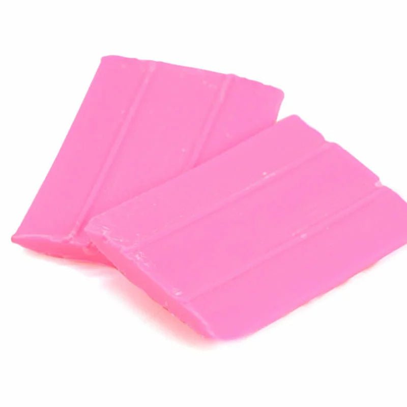 Image du savon de tailleur YBL – disponible en ligne chez Šarlotes audumi