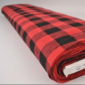 Image de flanelle rouge et noire 180 g/m² – disponible chez Šarlotes audumi