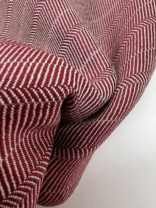 Italian tweed suiting fabric | 73% wool | 27% polyester | 180 g/m² | 165 cm