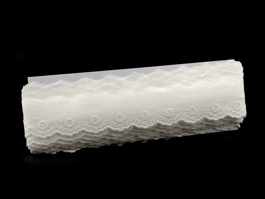 Embroidered cotton lace - 4 cm milky white