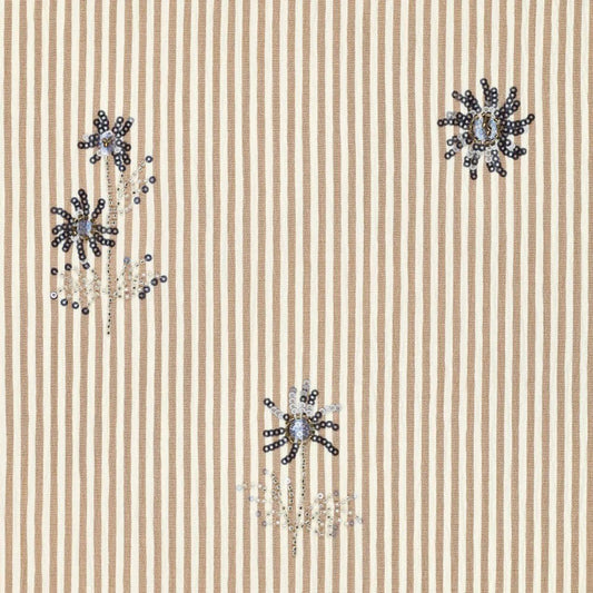 Image du tissu pour chemise avec élasthanne - beige à rayures avec perles brodées 135 g/m² – disponible chez Šarlotes audumi