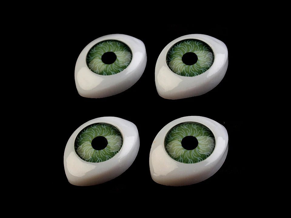 Image des yeux ovales en plastique 12x17 mm – disponible chez Šarlotes audumi