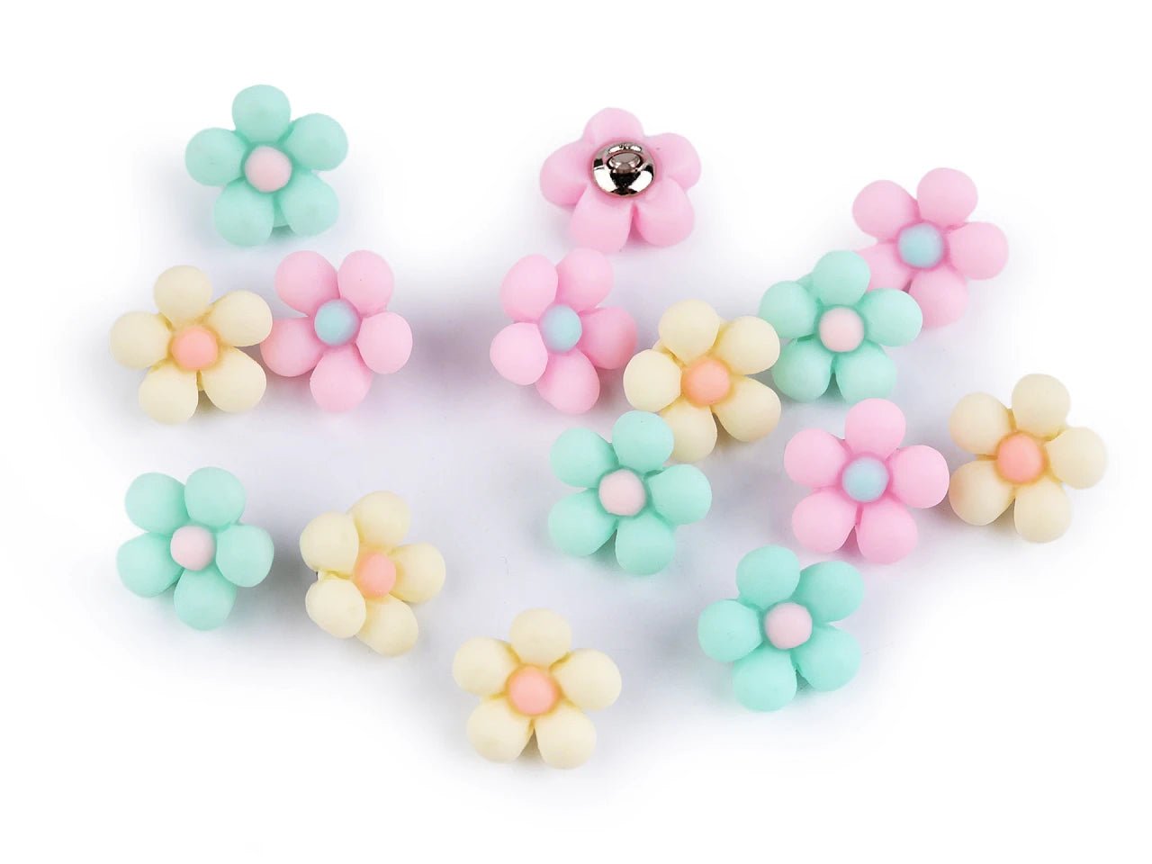 14 mm shank buttons - mint flower