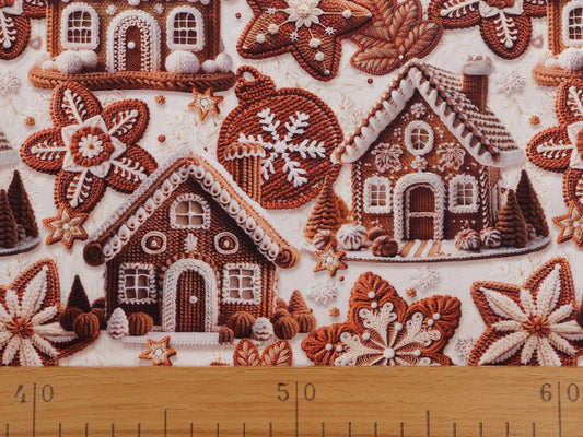 Image de tissu Premium 100 % coton à motifs de maisons en pain d’épices – disponible en ligne chez Šarlotes audumi