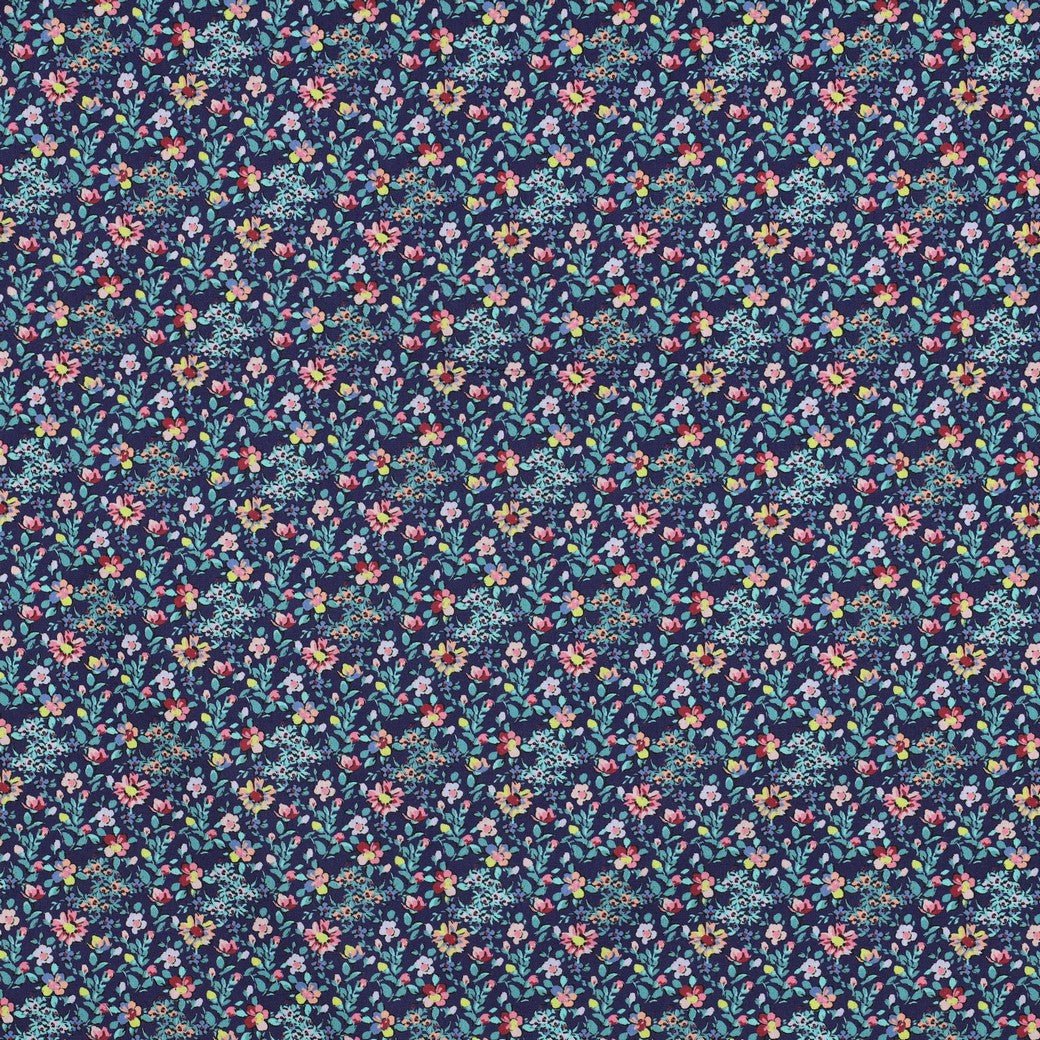 Image avec tissu Premium 100 % coton - petites fleurs sur fond bleu foncé – disponible en ligne chez Šarlotes audumi
