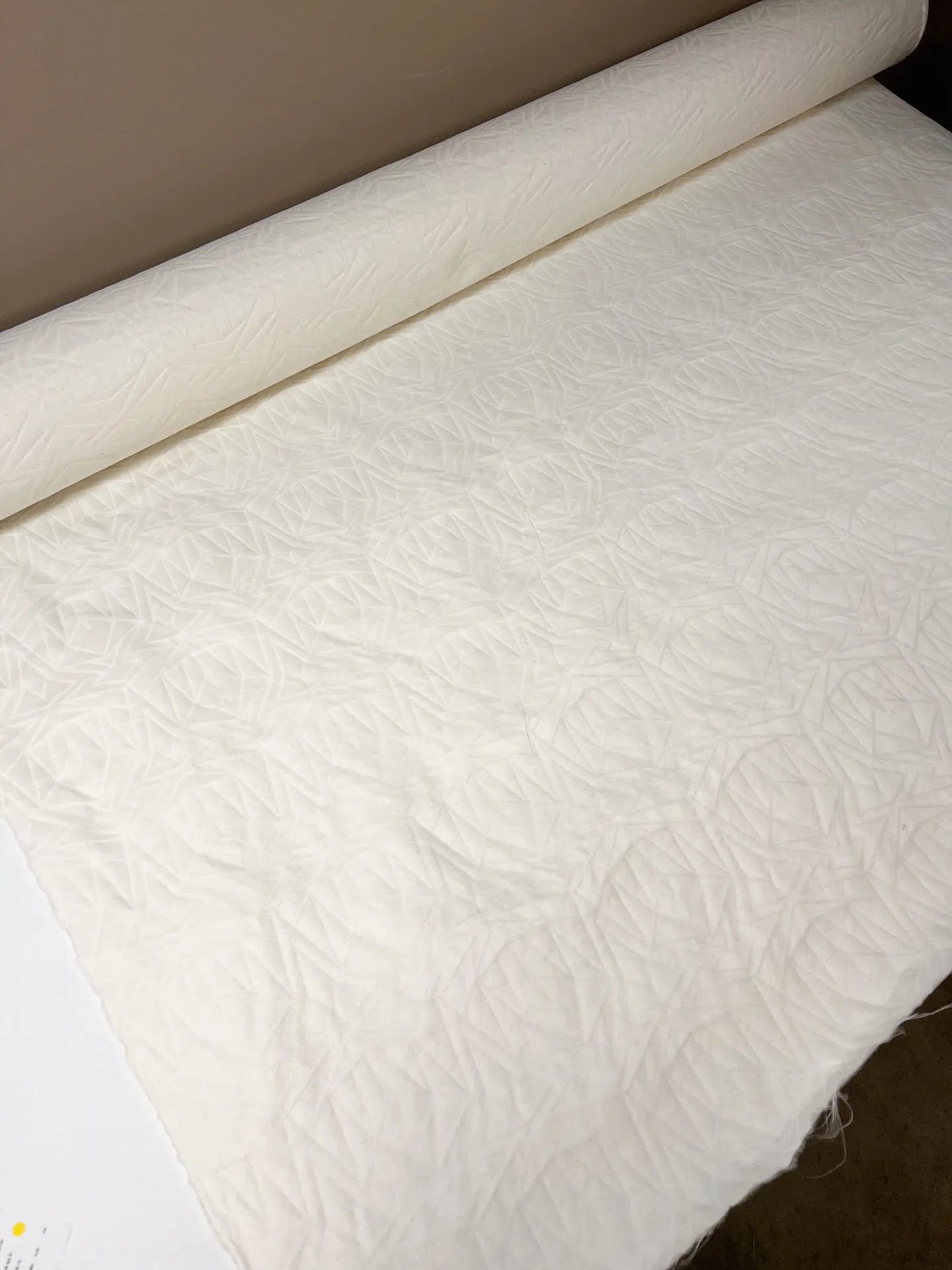 Jacquard en soie - ton beurre 205 g/m²