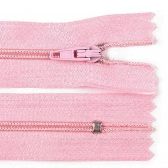 alt
Closed zipper - light pink
