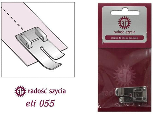 Sewing machine foot for straight stitch