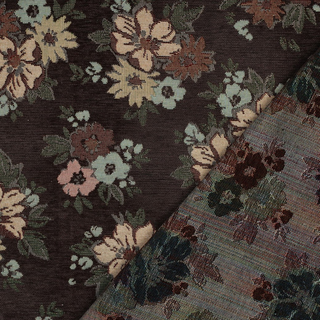 Fleurs en tapisserie aux accents dorés sur fond brun