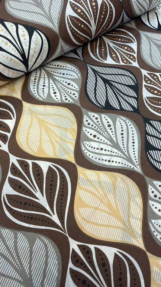 Image de tissu 100 % coton, motif feuilles beige-gris – disponible en ligne, Šarlotes audumi