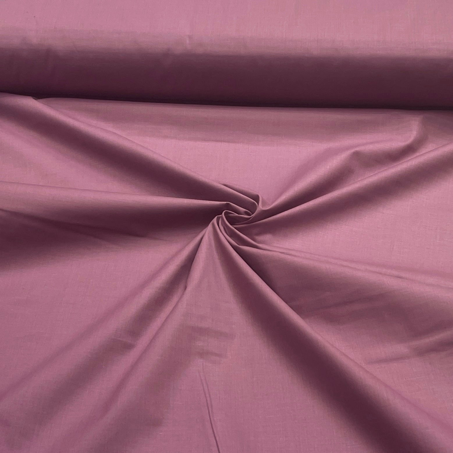 Tissu 100 % coton - teinte prune fumée 125 g/m²