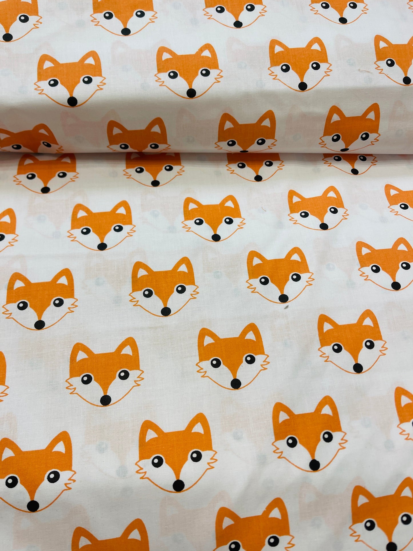 image with 100% cotton fabric - foxes 125 g/m² – available at Šarlotes audumi