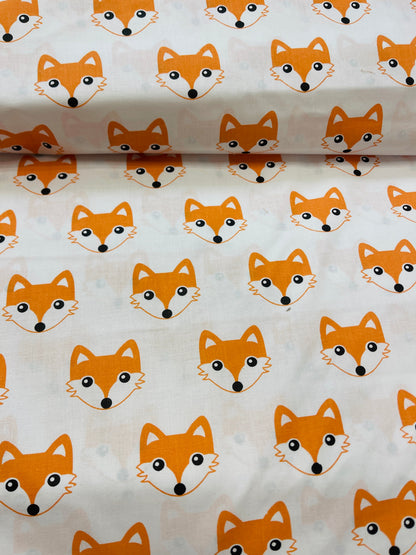 image with 100% cotton fabric - foxes 125 g/m² – available at Šarlotes audumi