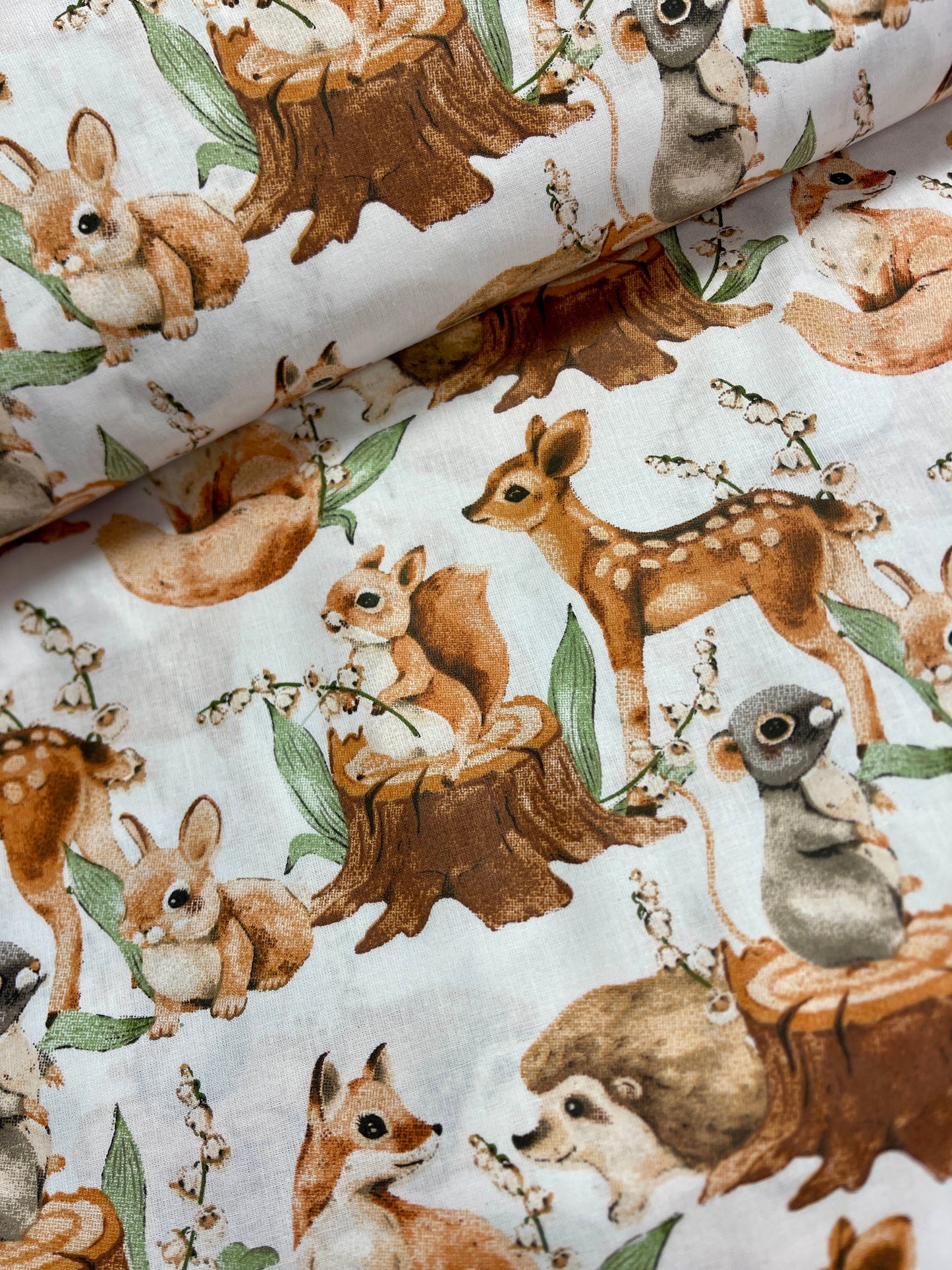 100% Cotton fabric - forest animals in brown tones 125 g/m²
