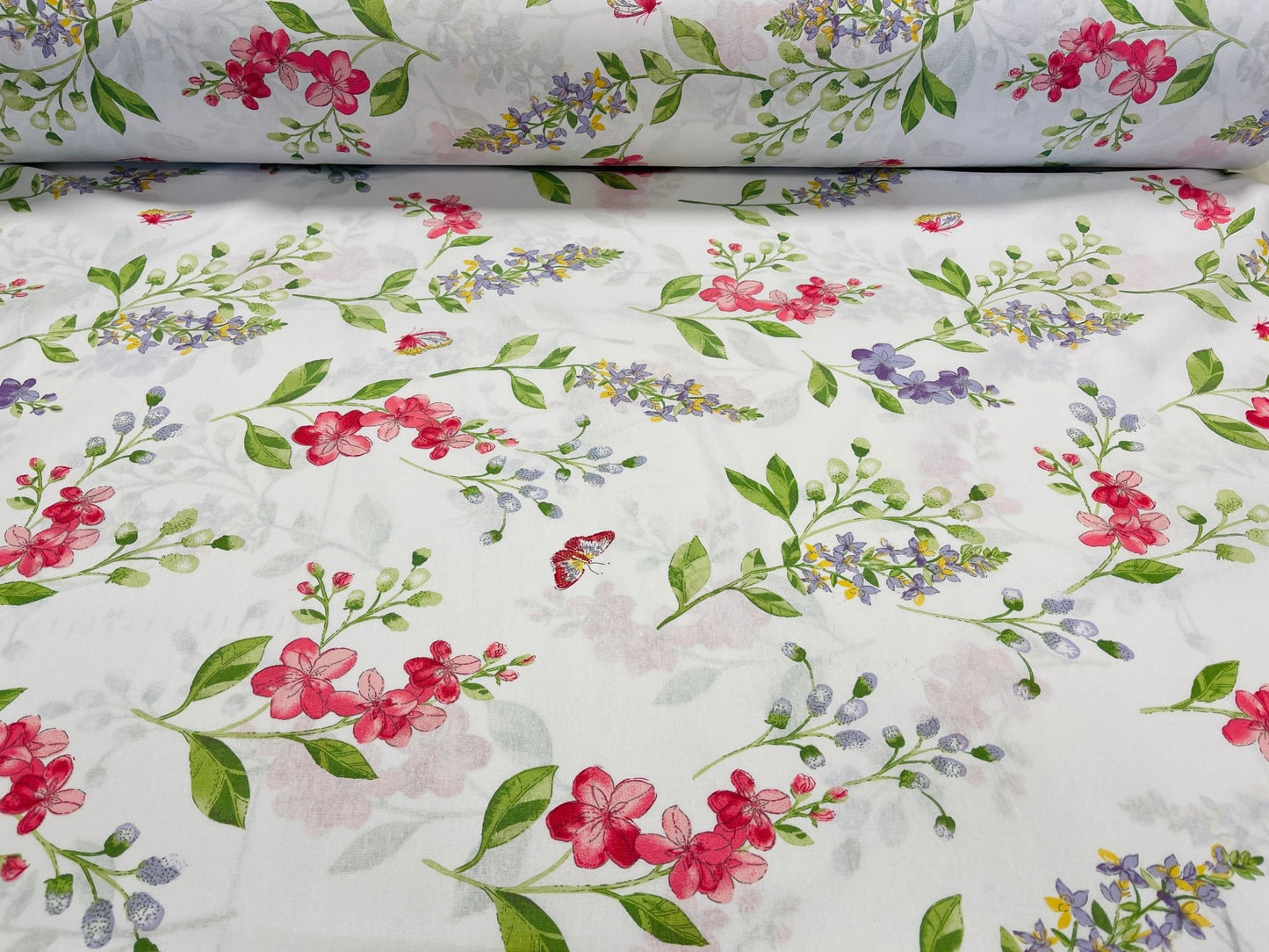 Tissu 100 % coton - fleurs de printemps 220cm 125 g/m²