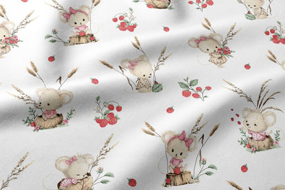 Image avec tissu 100 % coton à pois avec fraises des bois – disponible en ligne chez Šarlotes audumi