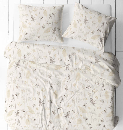 Image en tissu 100 % coton – herbes des prés sur fond beige, 125 g/m – disponible chez Šarlotes audumi
