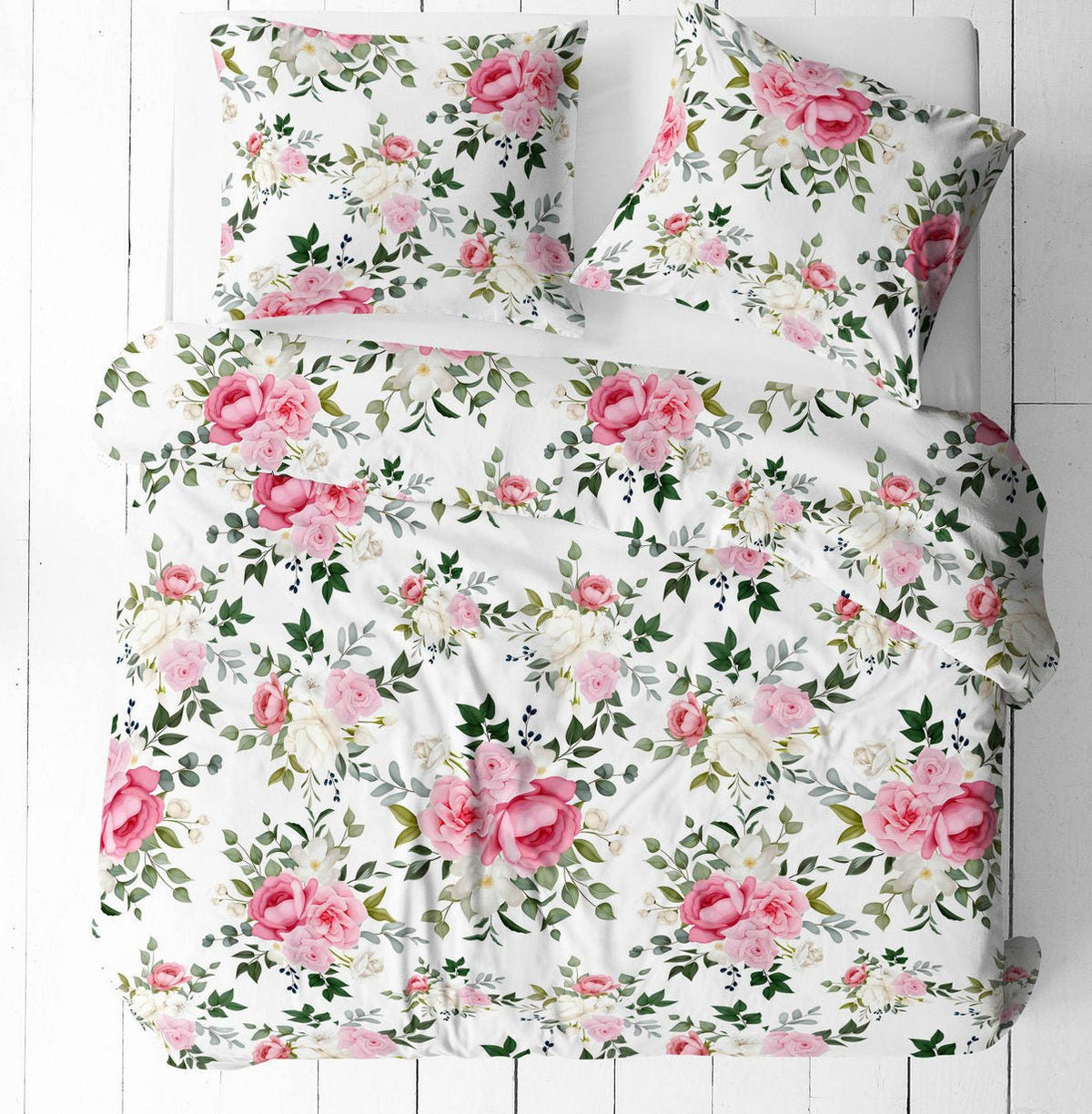Image d’un tissu 100 % coton à roses roses – disponible en ligne chez Šarlotes audumi