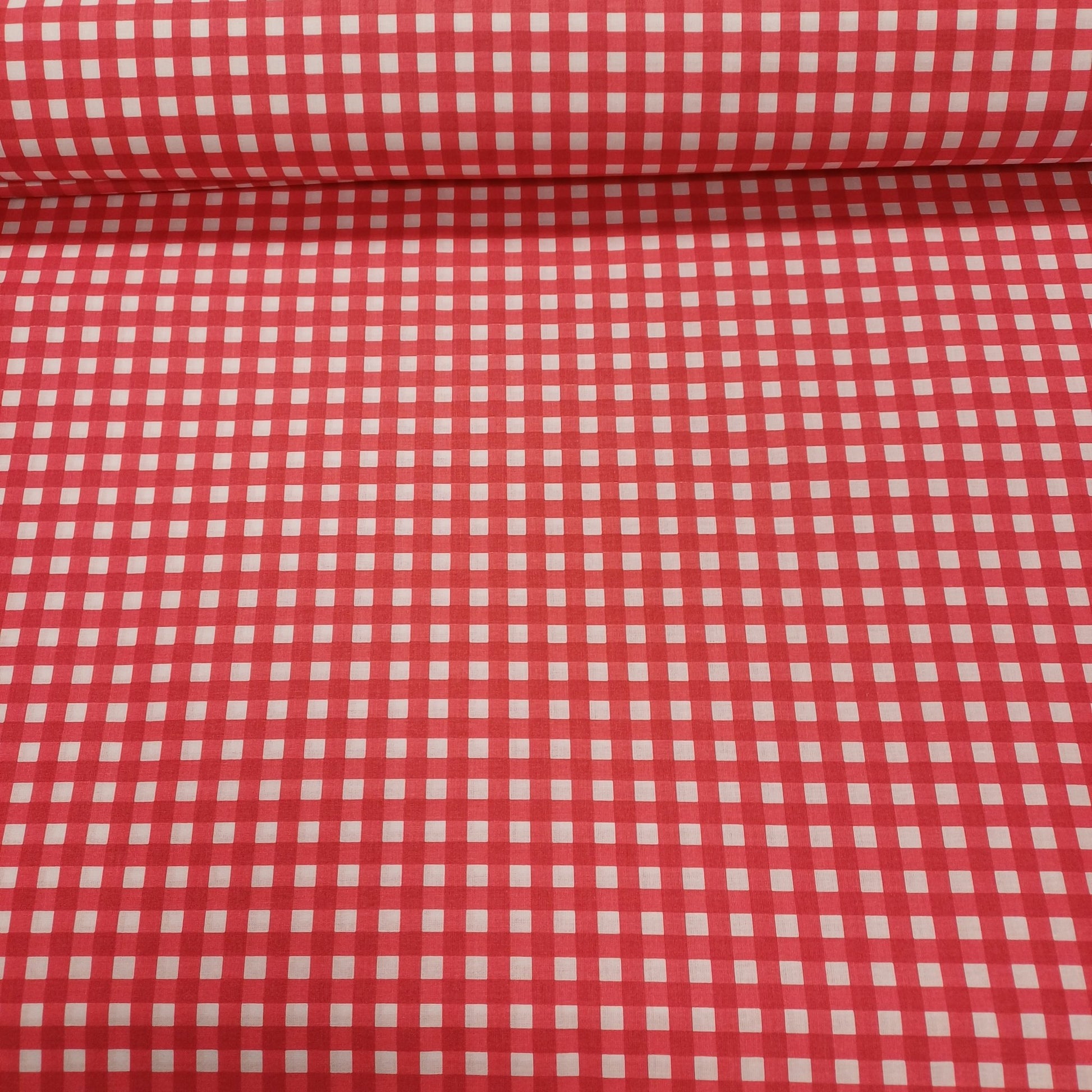 100% Cotton fabric - red checkered 130 g/m²