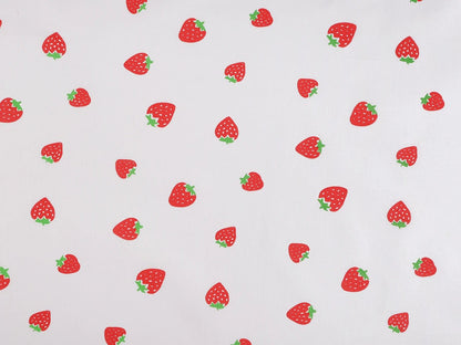 Bild mit 100% Baumwollstoff mit Erdbeeren 125 g/m² – erhältlich bei Šarlotes audumi