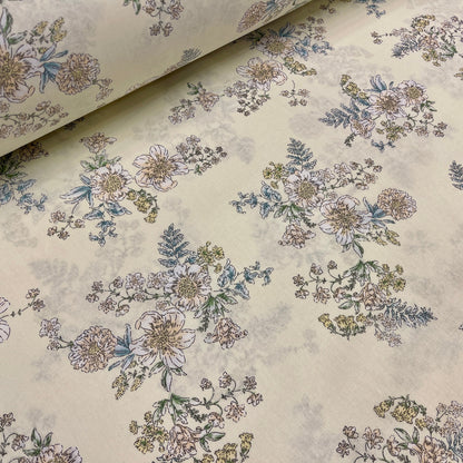 100% Kokvilnas audums - ziedi uz krēmīga fona fona 220 cm 146 g/m²