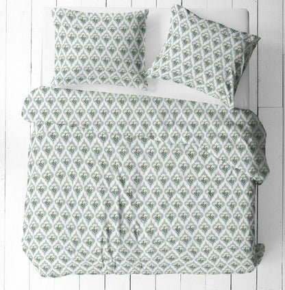 Image avec tissu en coton 100 %, motif floral, 125 g/m² – disponible chez Šarlotes audumi