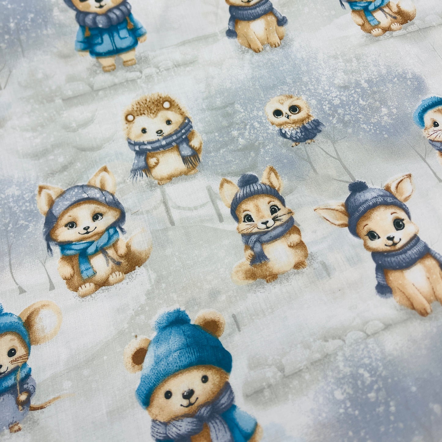 alt
100% Cotton fabric - animals in scarves 125 g/m