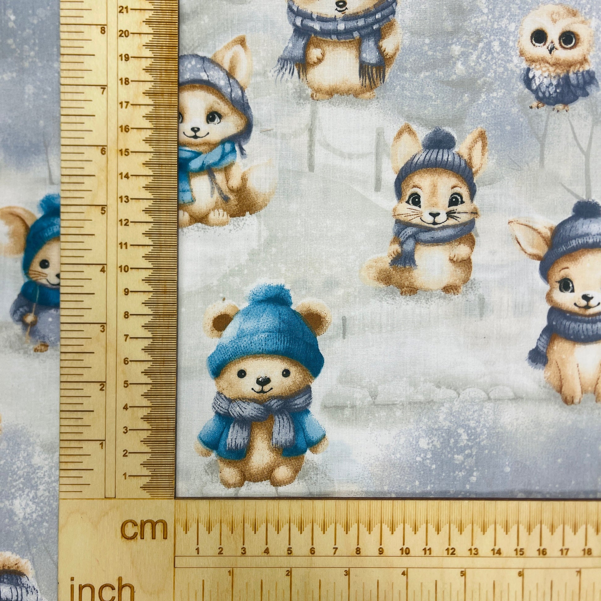 100% Cotton fabric - animals in scarves 125 g/m
