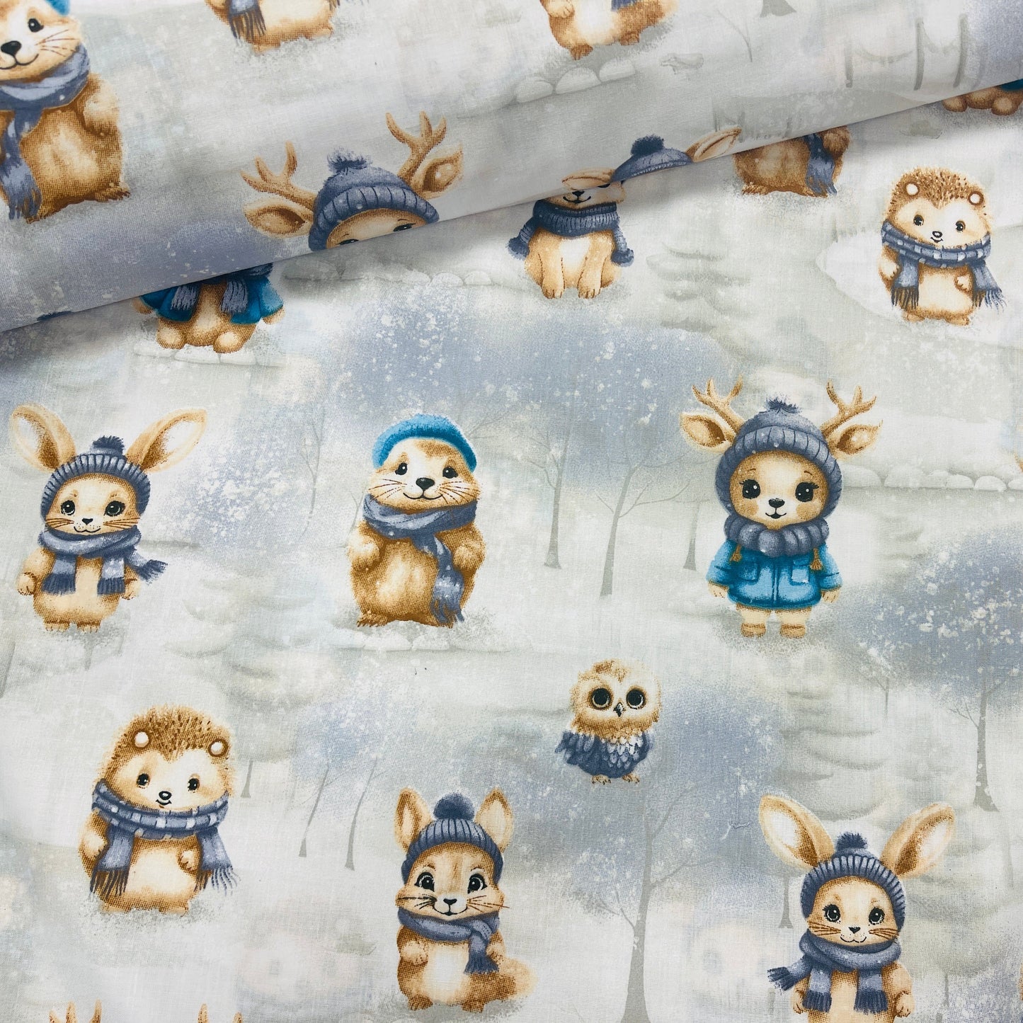100% Cotton fabric - animals in scarves 125 g/m