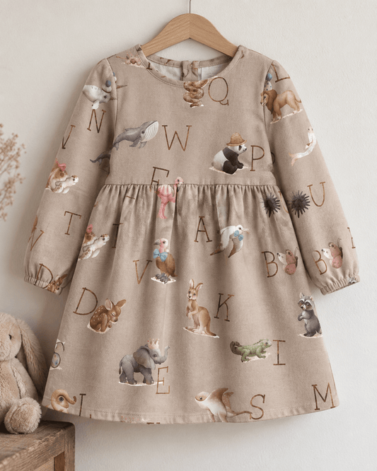 Image de flanelle 100 % coton à alphabet – disponible en ligne chez Charlotte Tissus