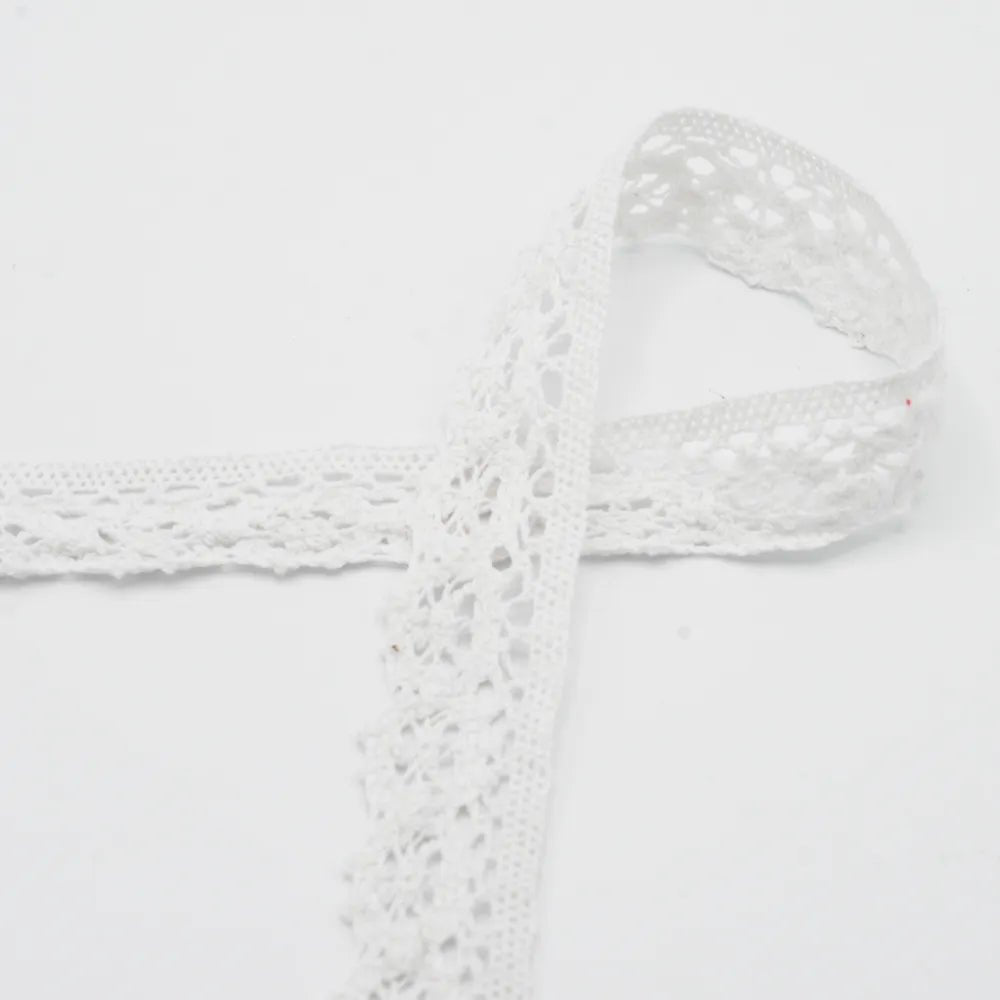 100% Cotton lace 3 cm - white