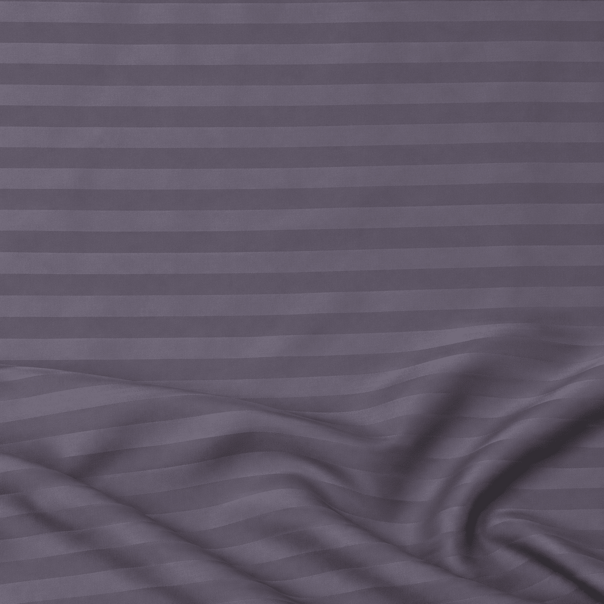 Image de satin 100 % coton à rayures gris-violet, 220 cm – disponible en ligne chez Šarlotes audumi