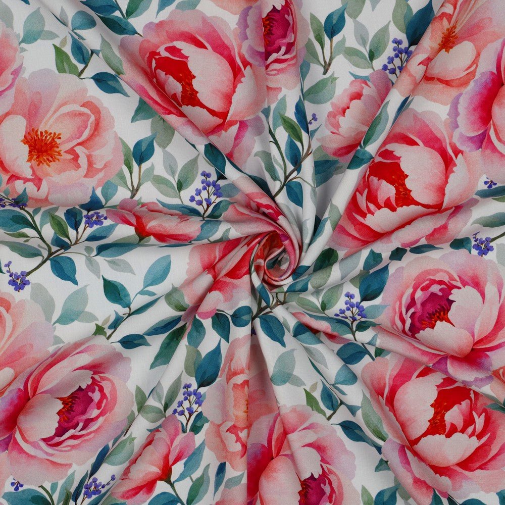 Image en tissu 100 % viscose à motif d'églantines, 135 g/m² – disponible chez Šarlotes audumi