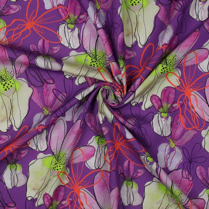Tissu 100 % viscose LENZING™ ECOVERO™ à fleurs sur fond lilas 110 g/m²