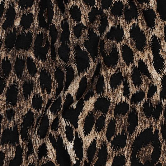Image en tissu 100 % viscose motif léopard – disponible en ligne chez Šarlote Tissus