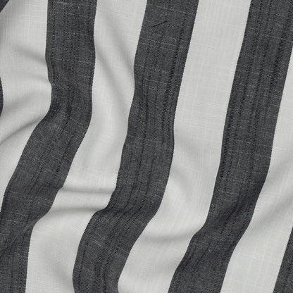 Image avec tissu 100 % viscose à lignes 180 g/m² – disponible chez Šarlotes audumi