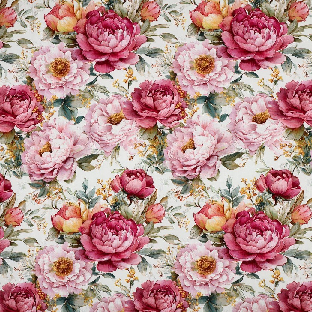 Image avec tissu 100 % viscose, motif pivoines sur fond blanc – disponible en ligne chez Šarlotes audumi