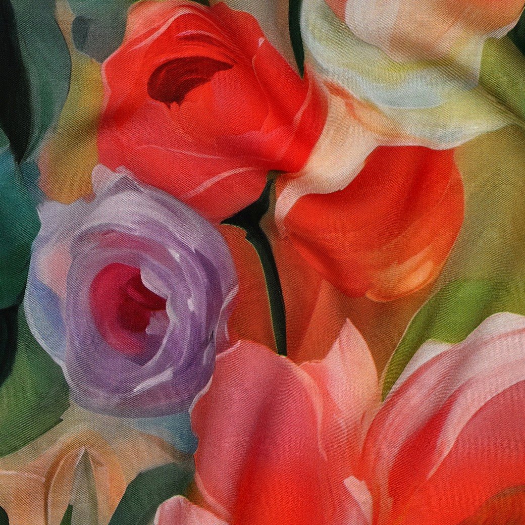 Image en satin 100 % viscose à motif floral, 110 g/m² – disponible chez les tissus de Charlotte