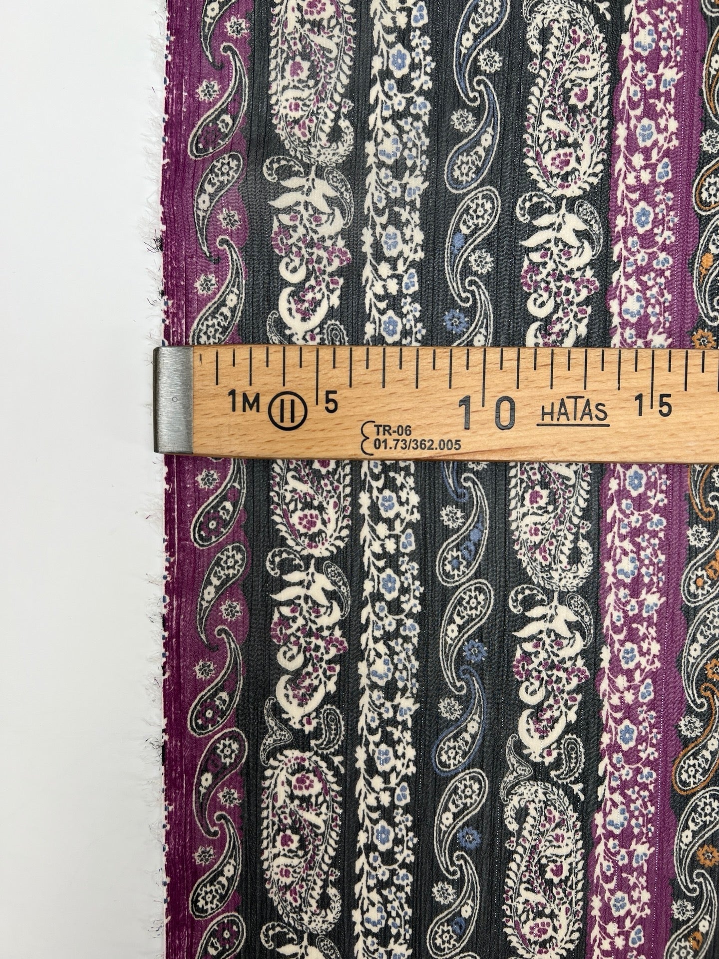 Italian chiffon fabric with black-purple paisley pattern and lurex thread 70 g/m²