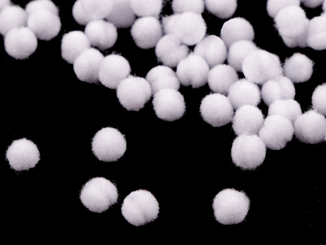 Mini pompons Ø4 mm | Blancs | 2000 pièces par paquet | nuances variées