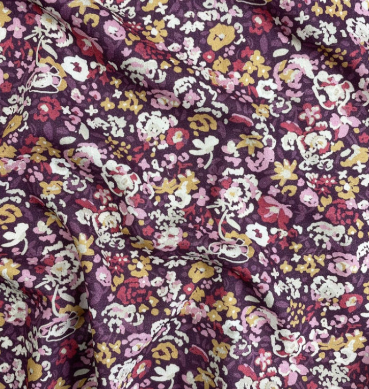 Tissu 100 % viscose – Jardin fleuri de grand-mère