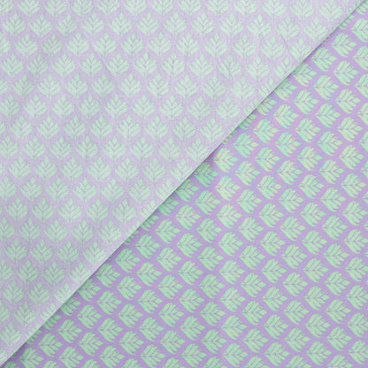 Tissu 100 % coton premium - petites feuilles turquoise sur fond lilas