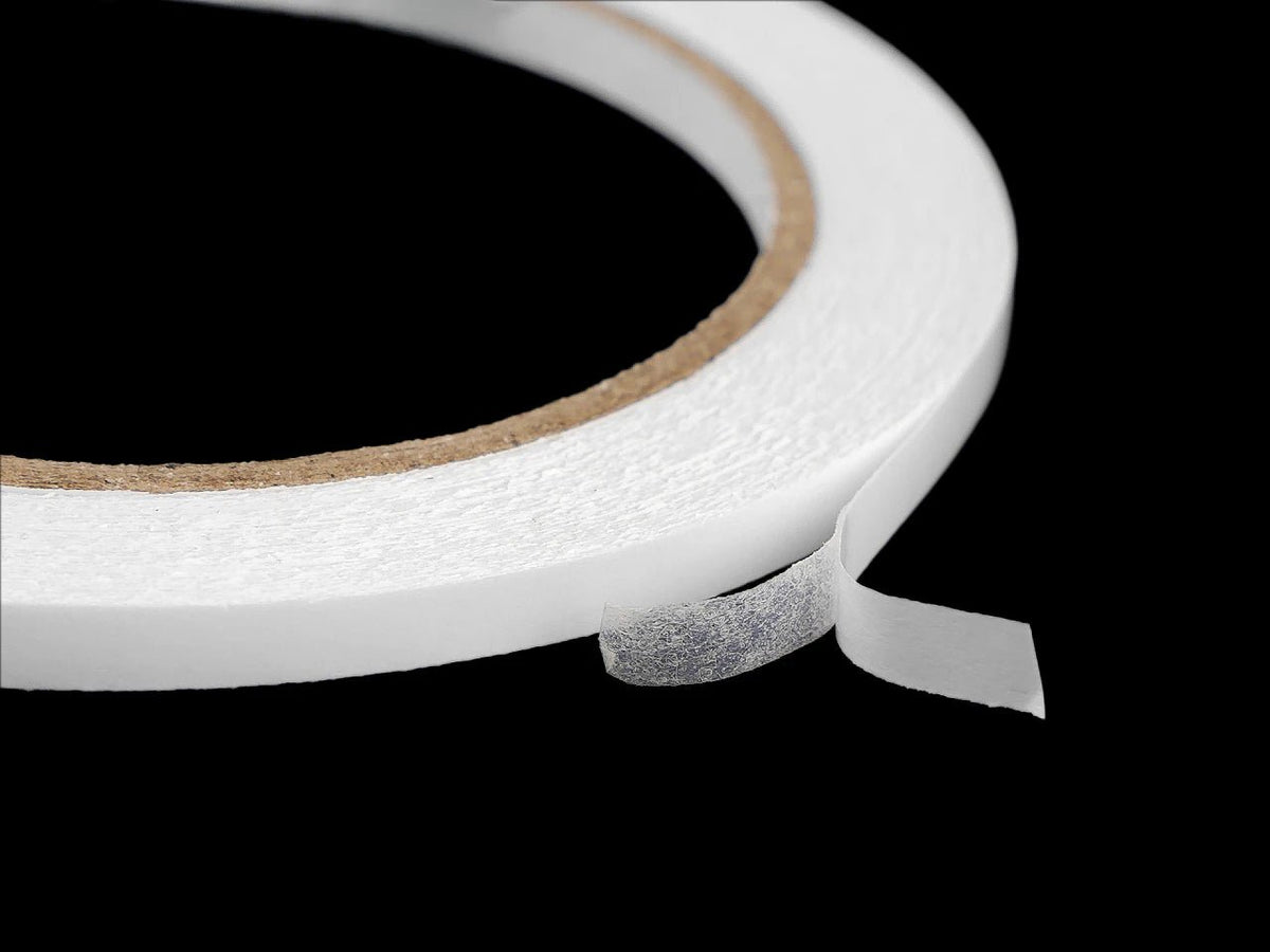 Image de ruban adhésif double-face pour tissu StyleLock – 5 mm – disponible en ligne chez Šarlotes audumi