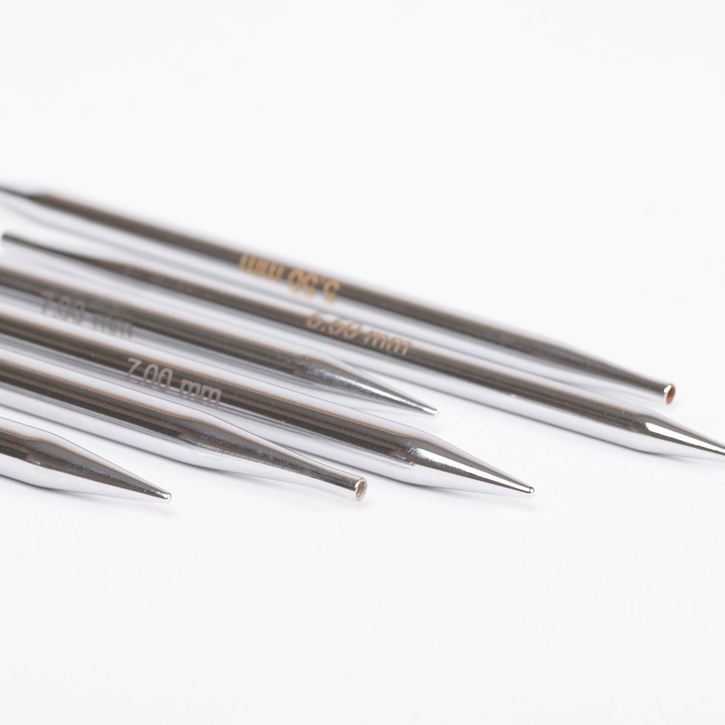 Image des aiguilles circulaires interchangeables DROPS Pro Classic en laiton, 12 cm | 3.0 mm - 10.0 mm – disponibles chez Šarlotes audumi