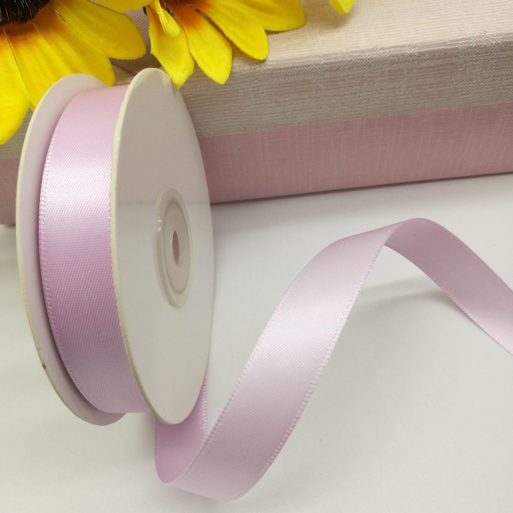 ruban satin rose poudré 25 mm (pack de 25 m)