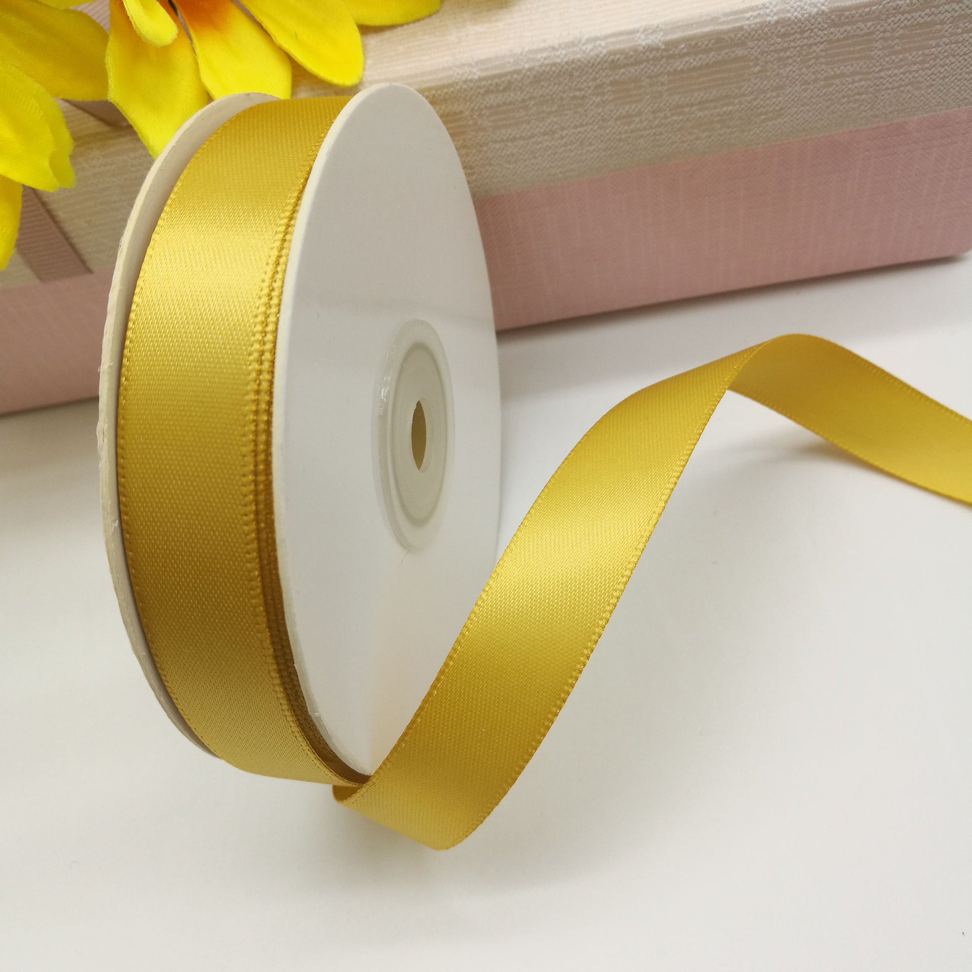Gold satin ribbon 32 mm (pack 25 m)