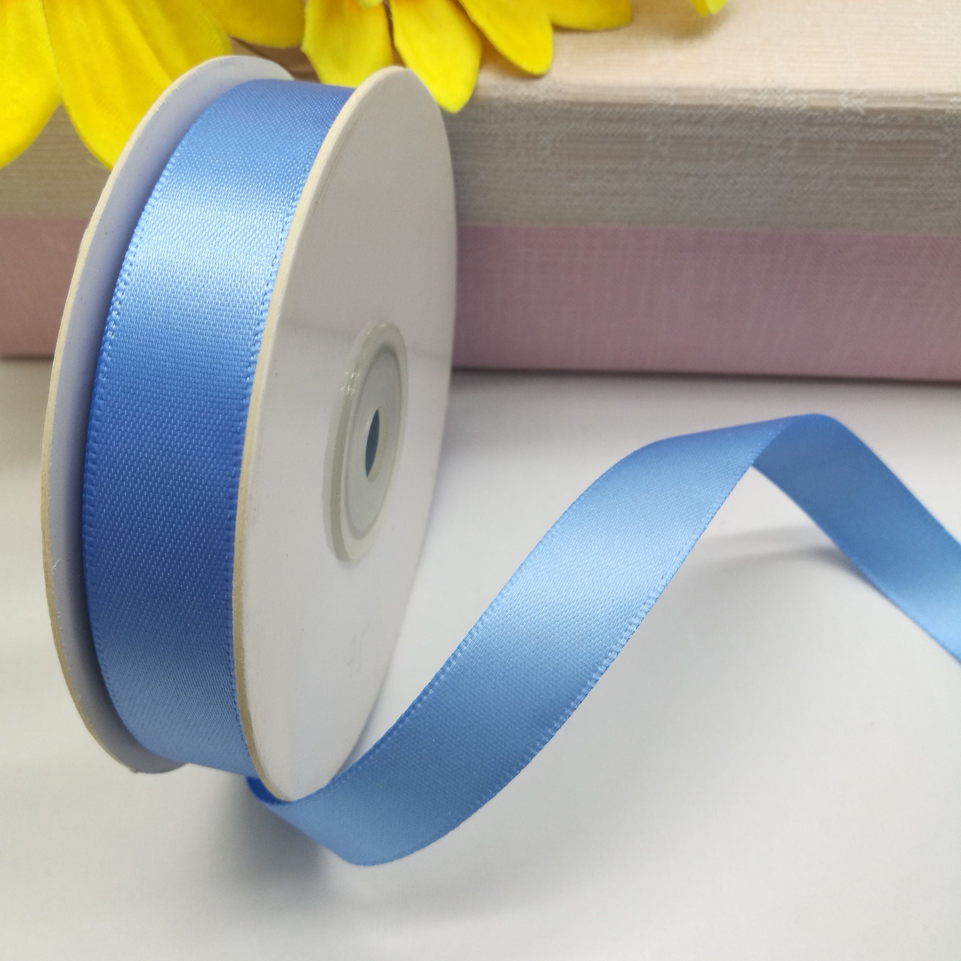 Ruban satin bleu de 38 mm (pack de 25 m)