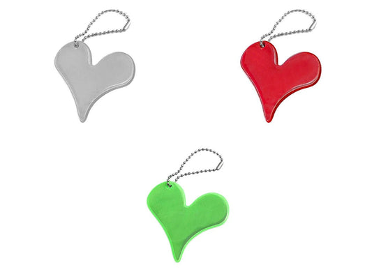 Image d’un pendentif réfléchissant / pour fermeture éclair en forme de cœur – disponible chez Šarlotes audumi